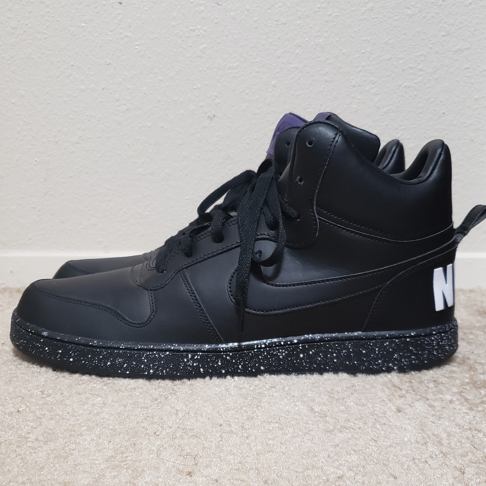 Nike Court Borough Mid